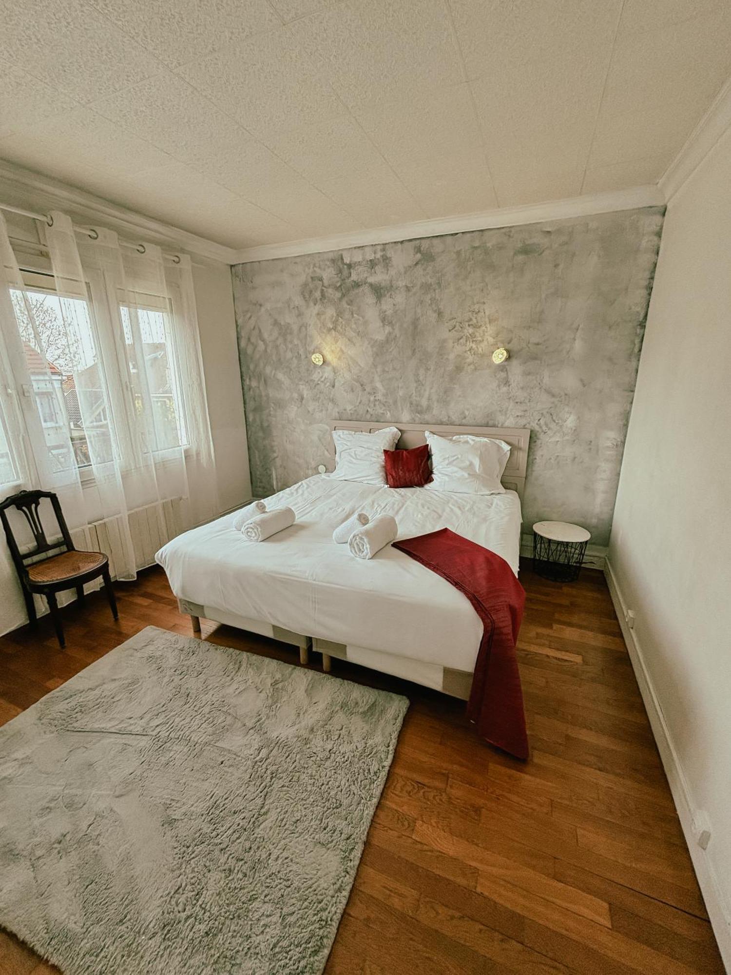 Duplex Avec Jardin - Proche Paris - Disneyland - Rer - Noisy-le-Grand Eksteriør billede