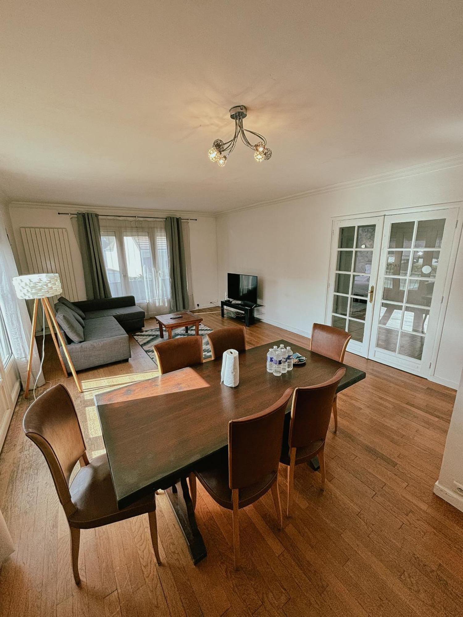 Duplex Avec Jardin - Proche Paris - Disneyland - Rer - Noisy-le-Grand Eksteriør billede